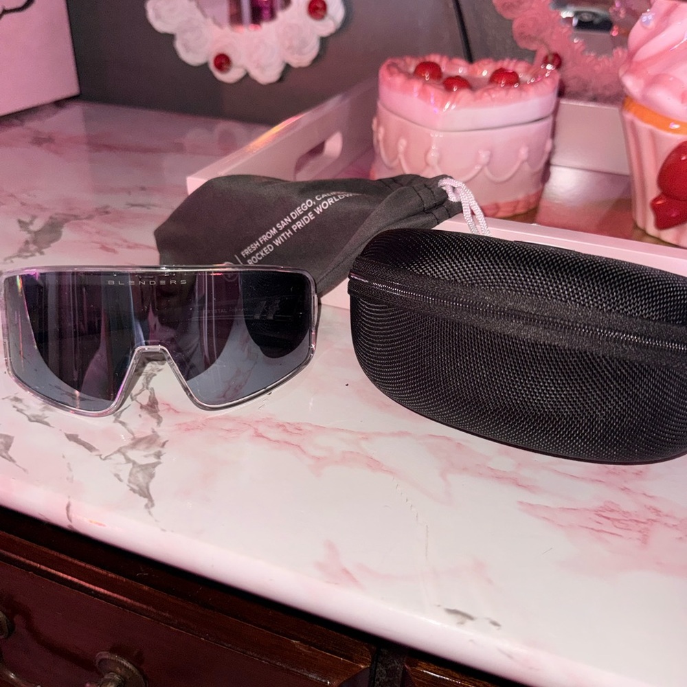 Blenders “Eclipse” Gloss Crystal Clear Polarized … - image 3